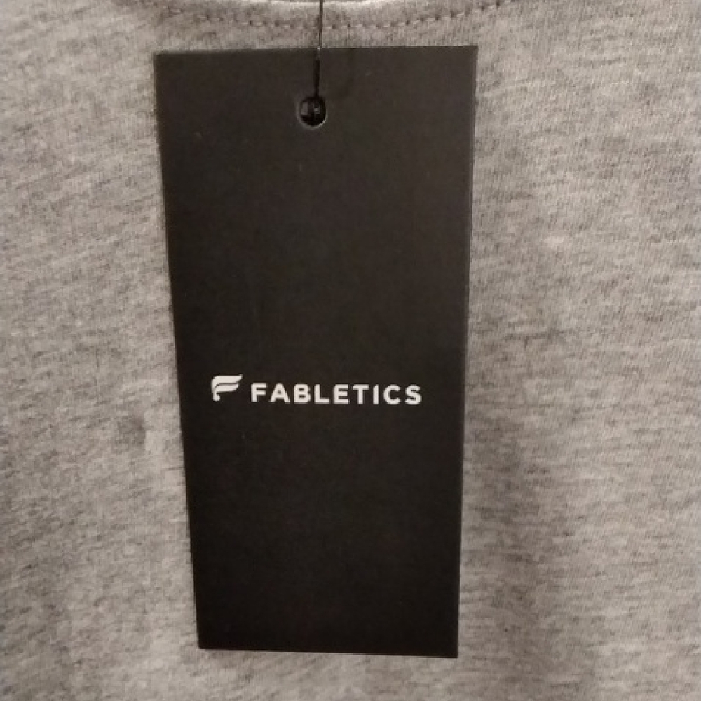 NWT Fabletics Gray Short Sleeve Women's Tee - Picture 2 of 3